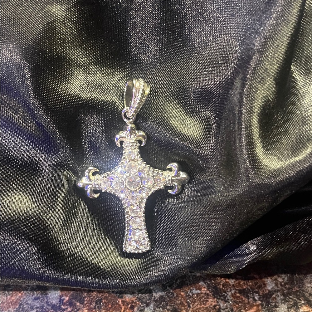 Silver Cross Pendant with Crystals - Picture 3 of 7